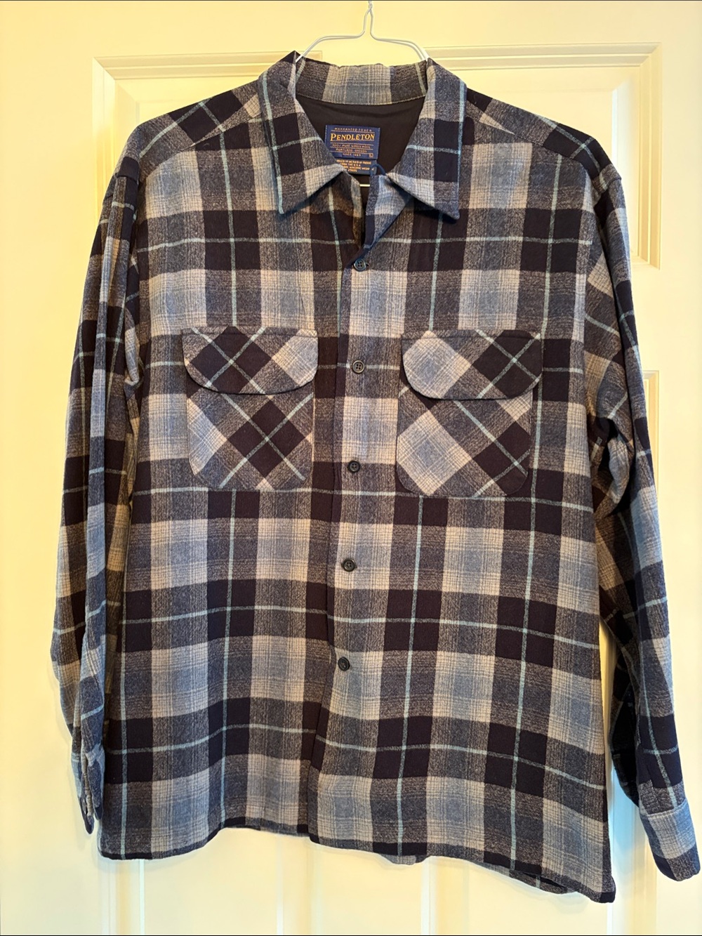 Men’s Pendleton Wool Navy and Gray Plaid Long-Sleeve Button-Down Shirt - Large